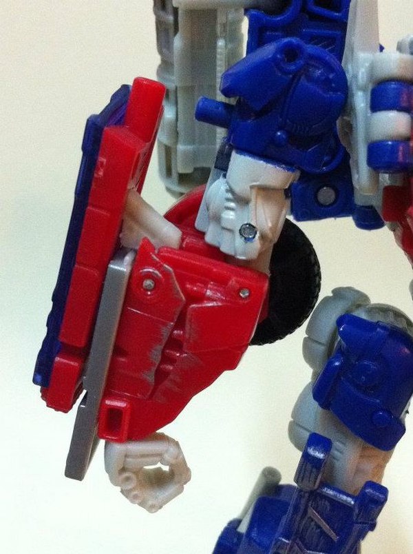 Transformers Dark Of The Moon Voyager Translucent Optimus Prime  (7 of 19)